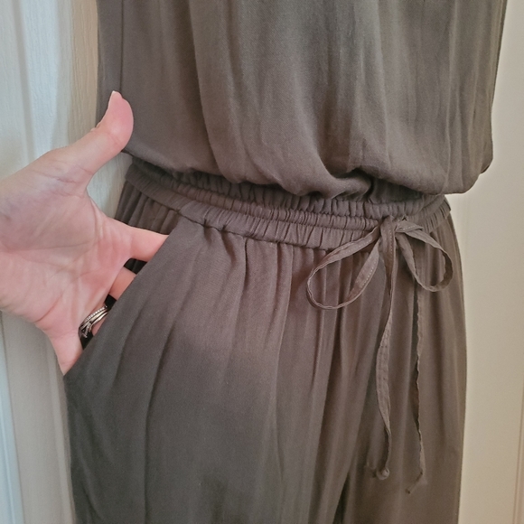 Talula Tabata Jumpsuit - Picture 12 of 13